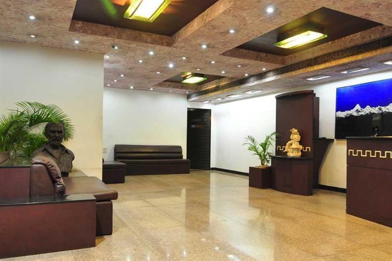 Infiniti Hotel And Spa Indore Exterior foto